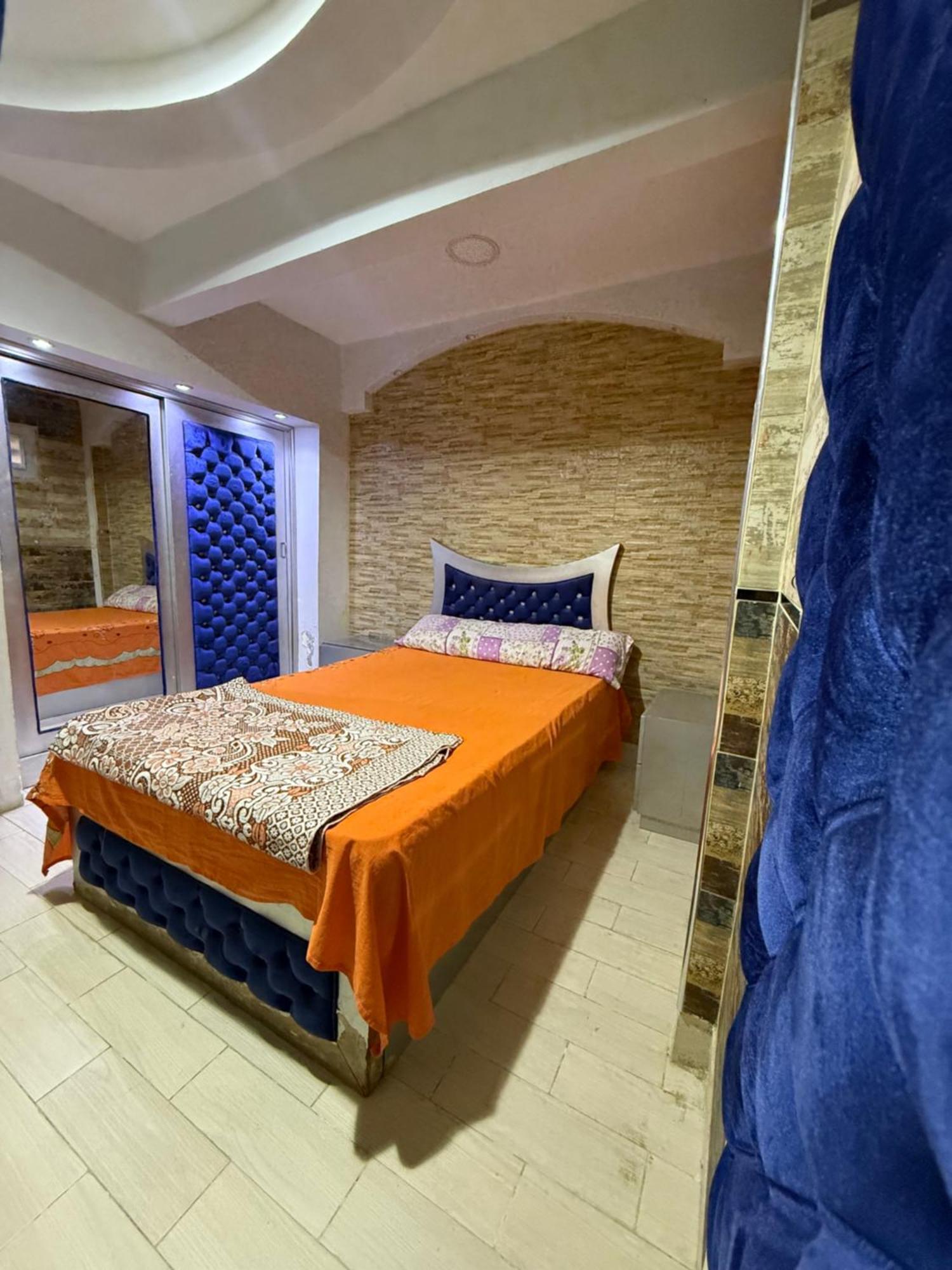 Apartmán Ground 2-bedroom With Access And Ac
